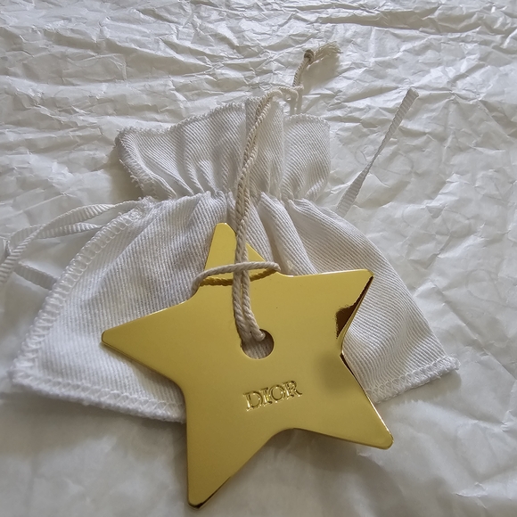 Dior Gold Star with White Pouch - Picture 2 of 2